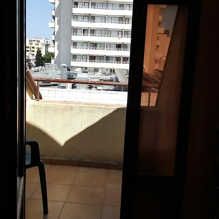 شقة Apartment Hotel Central